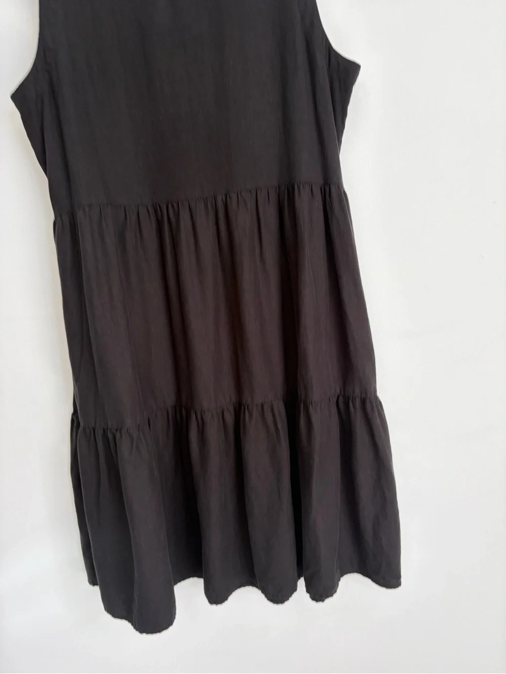 Matty M Linen Tiered Dress - Pockets - Size M - Picture 3 of 7